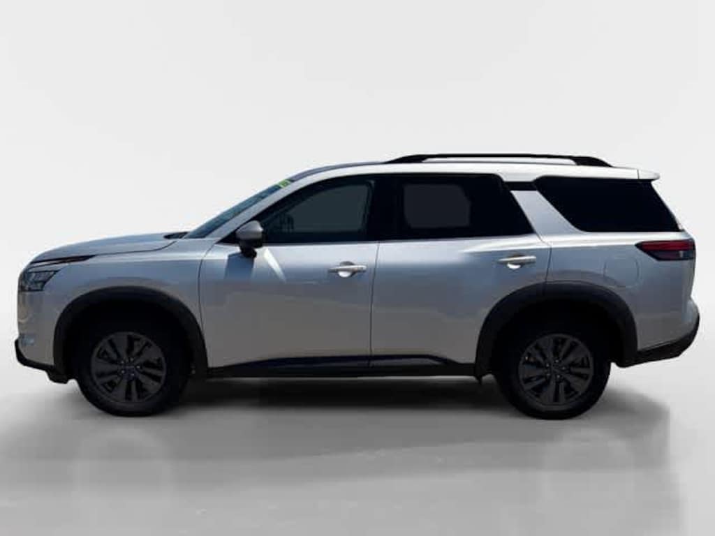 Used 2024 Nissan Pathfinder SV SUV