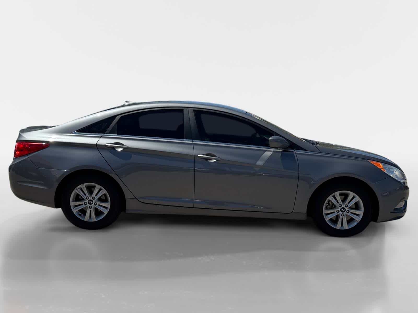 Thumbnail: 2013 Hyundai Sonata - 6