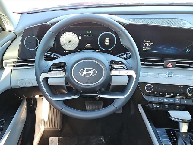 Thumbnail: 2025 Hyundai Elantra - 21