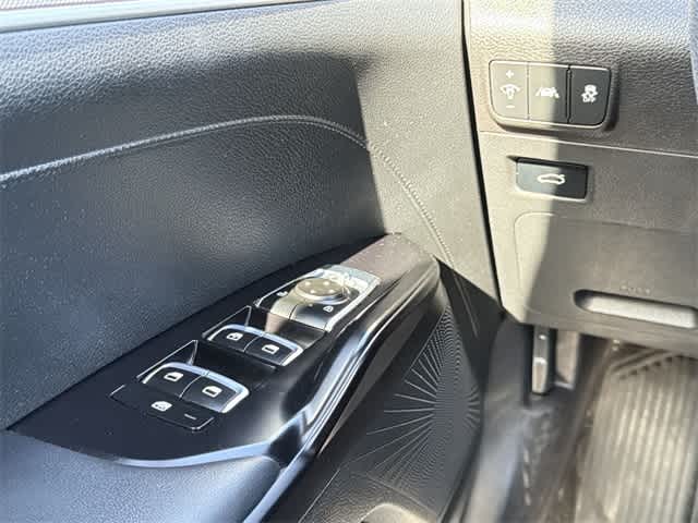 Thumbnail: 2024 Kia K5 - 18