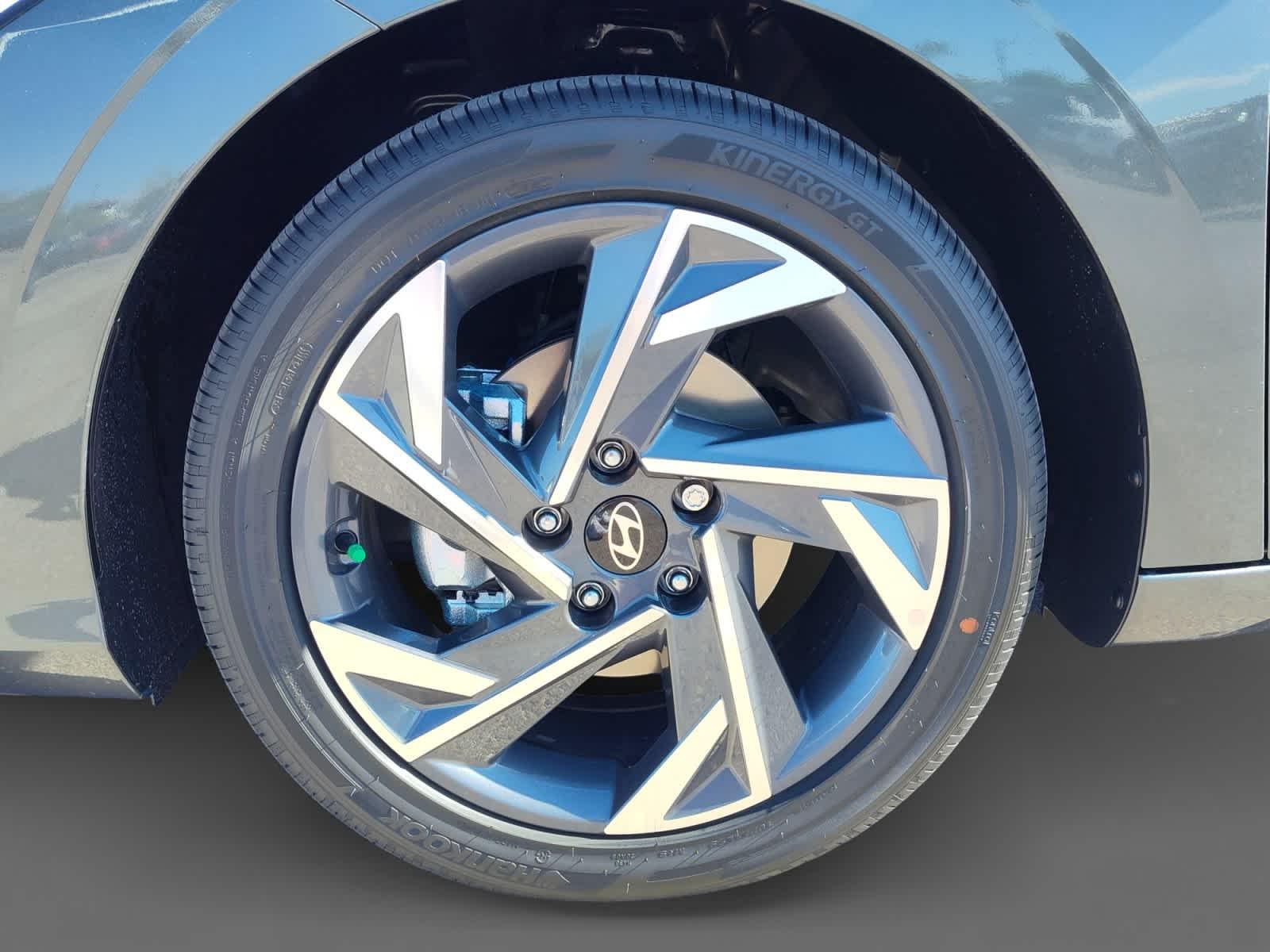 Thumbnail: 2026 Hyundai Elantra - 10