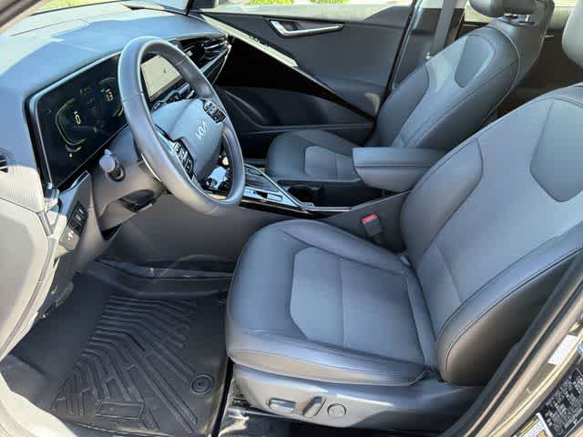 Thumbnail: 2023 Kia Niro - 14