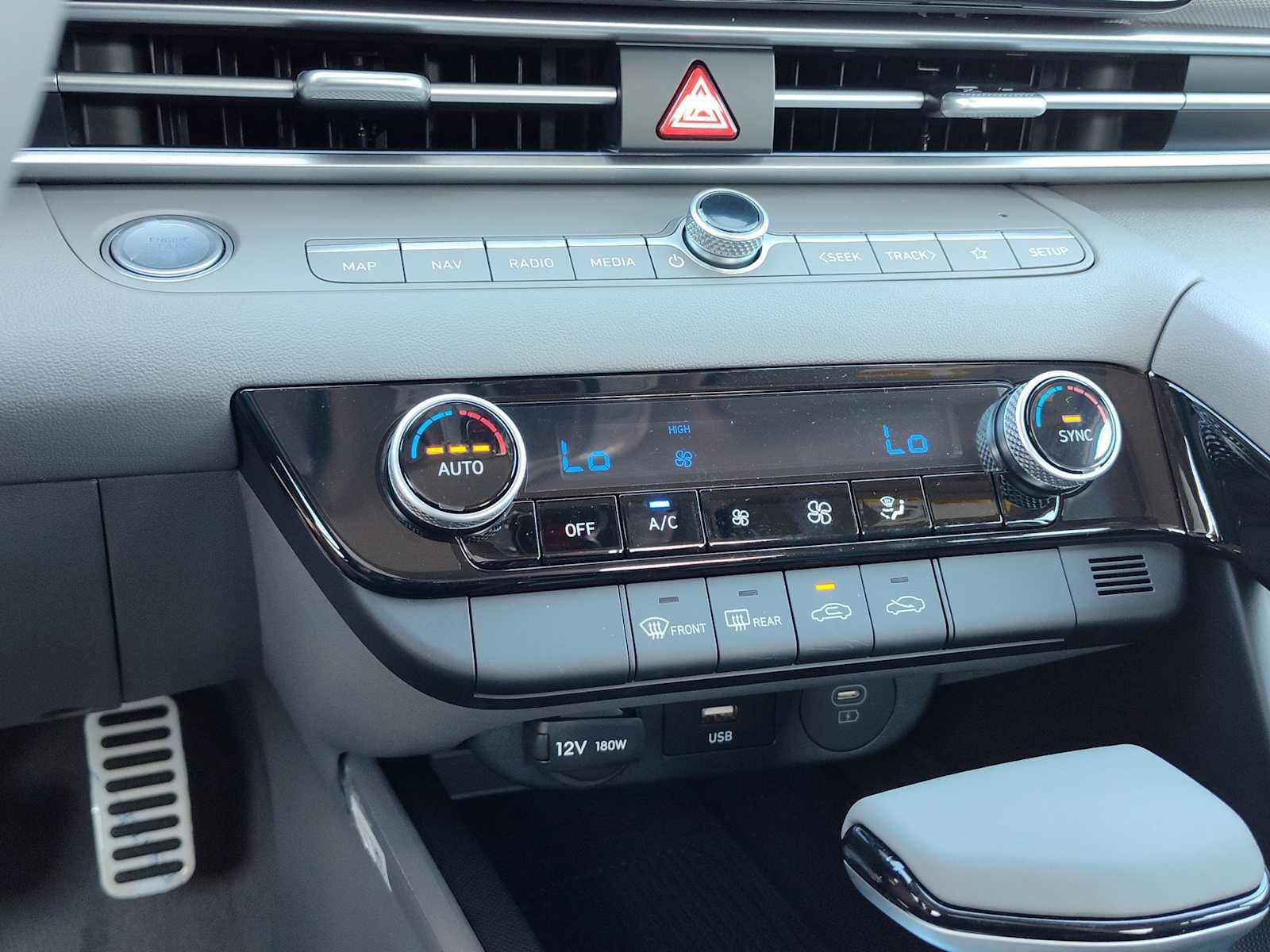 Thumbnail: 2025 Hyundai Elantra - 20