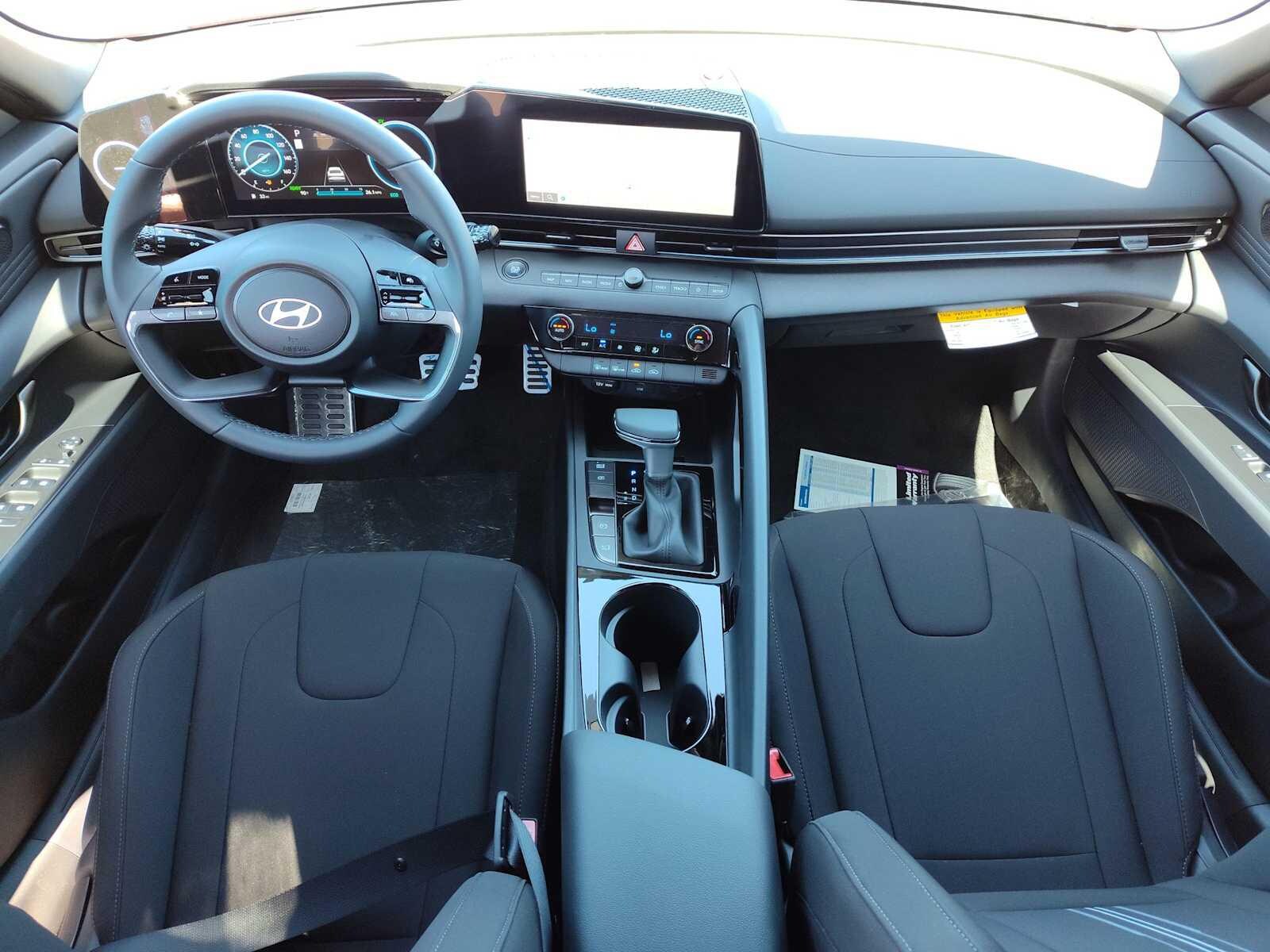 Thumbnail: 2025 Hyundai Elantra - 12