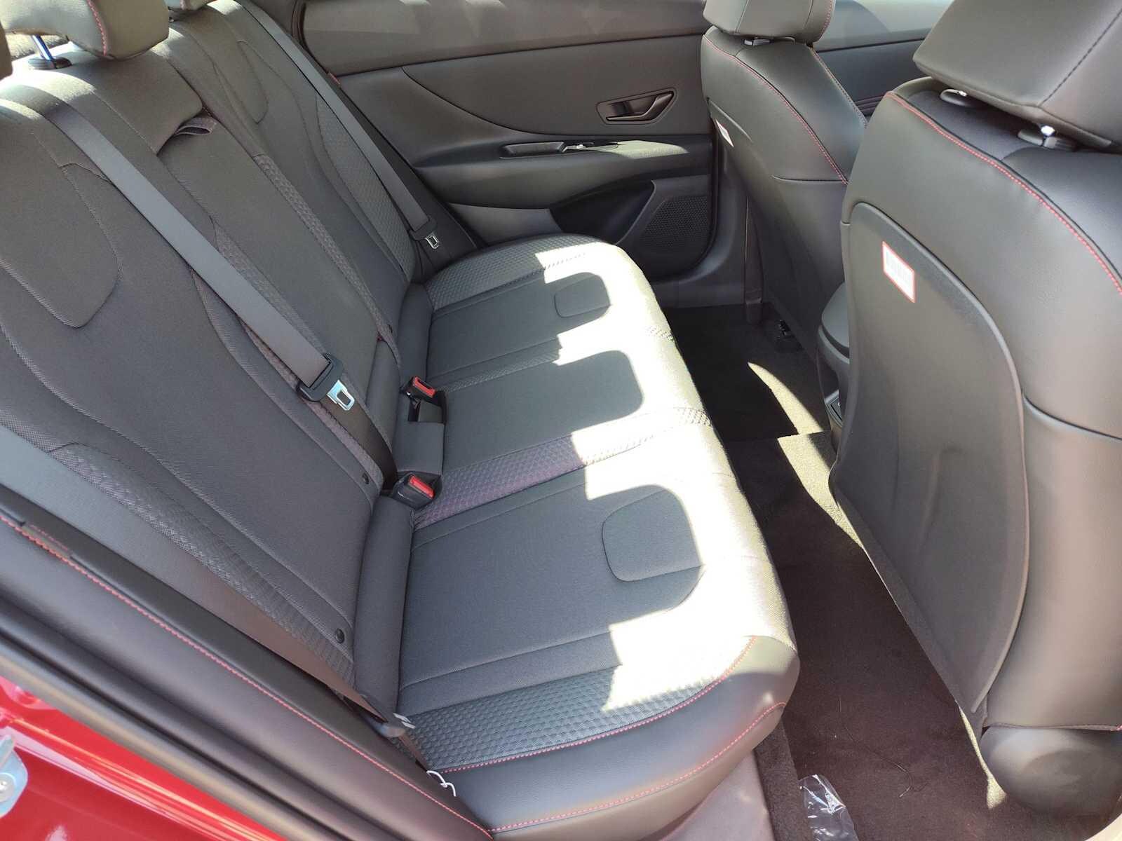 Thumbnail: 2025 Hyundai Elantra - 18