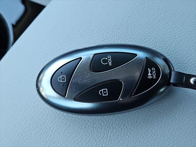 Thumbnail: 2025 Hyundai Elantra - 33