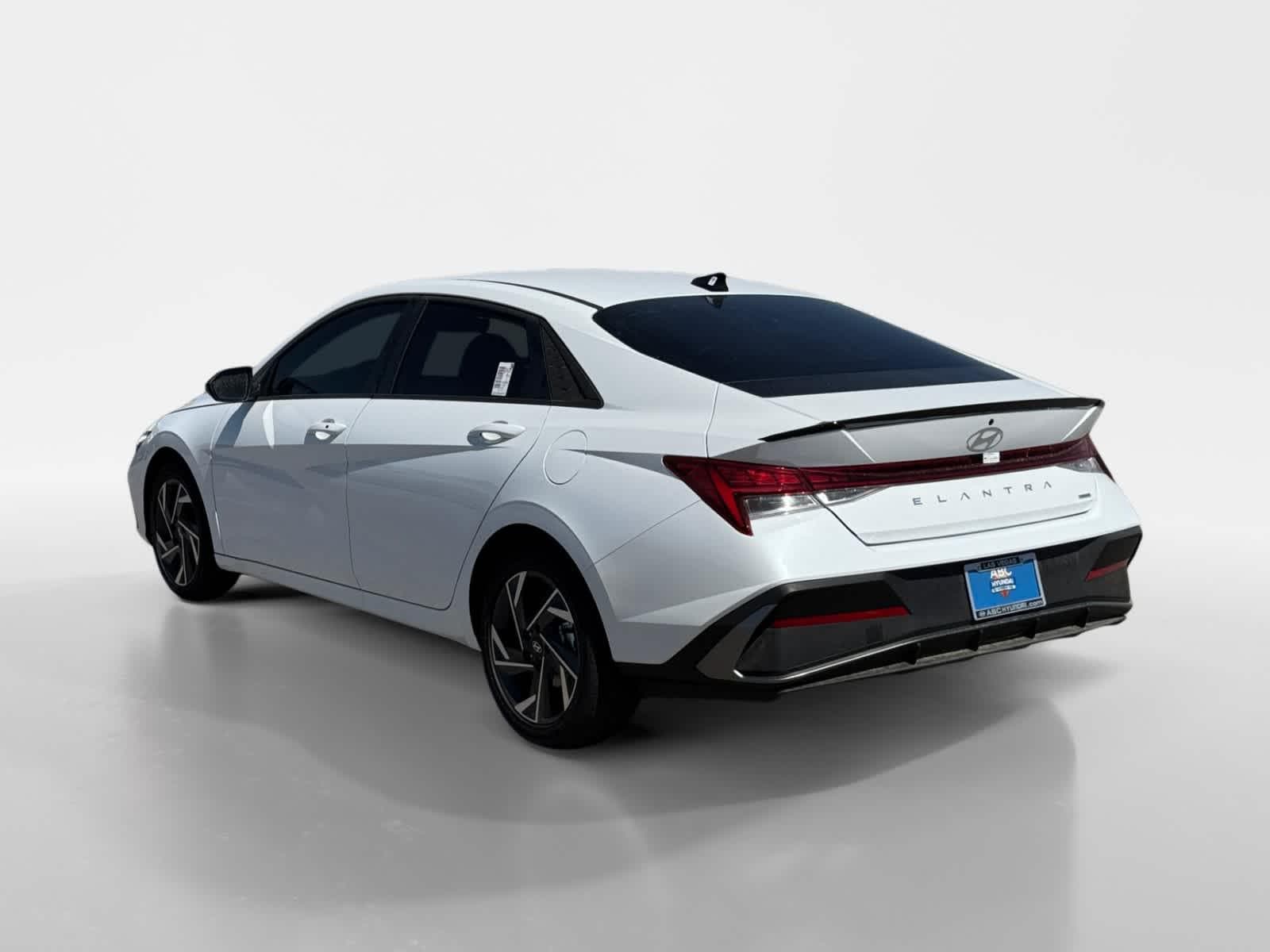 Thumbnail: 2025 Hyundai Elantra - 3