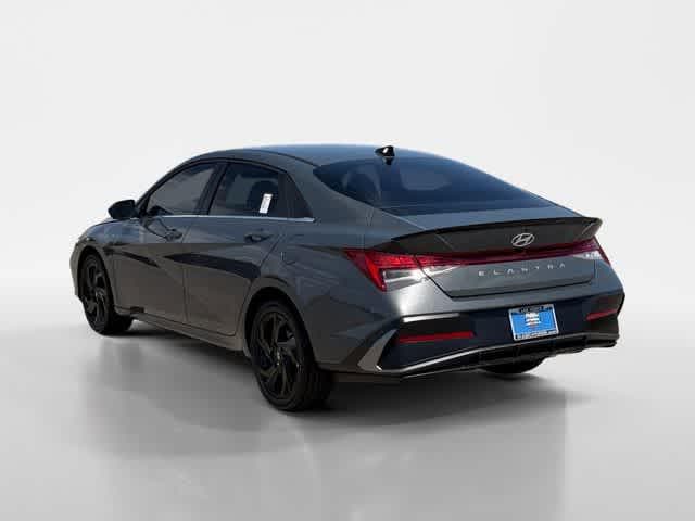 Thumbnail: 2026 Hyundai Elantra - 3