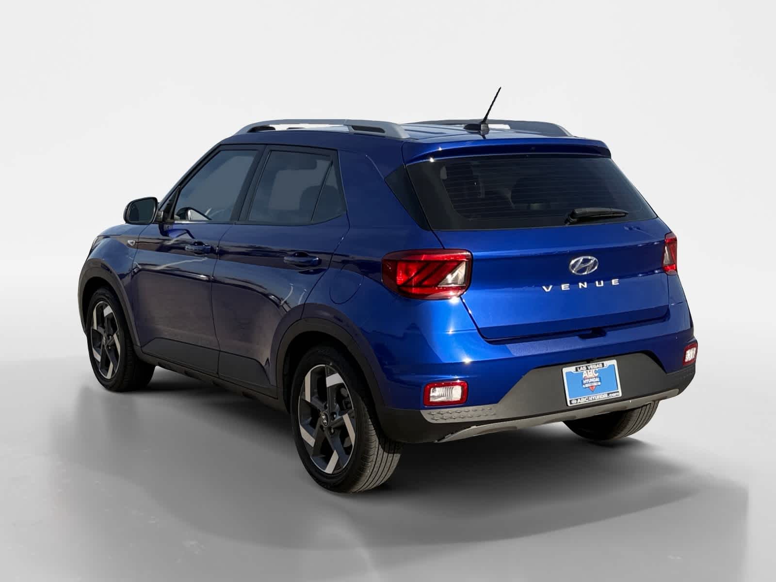 Thumbnail: 2023 Hyundai Venue - 3