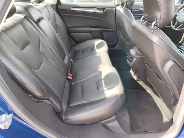 Thumbnail: 2015 Ford Fusion - 19