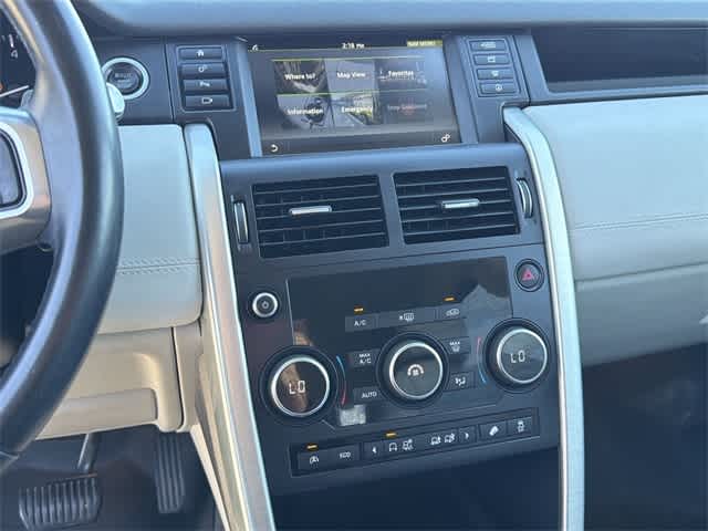 Thumbnail: 2016 Land Rover Discovery Sport - 23