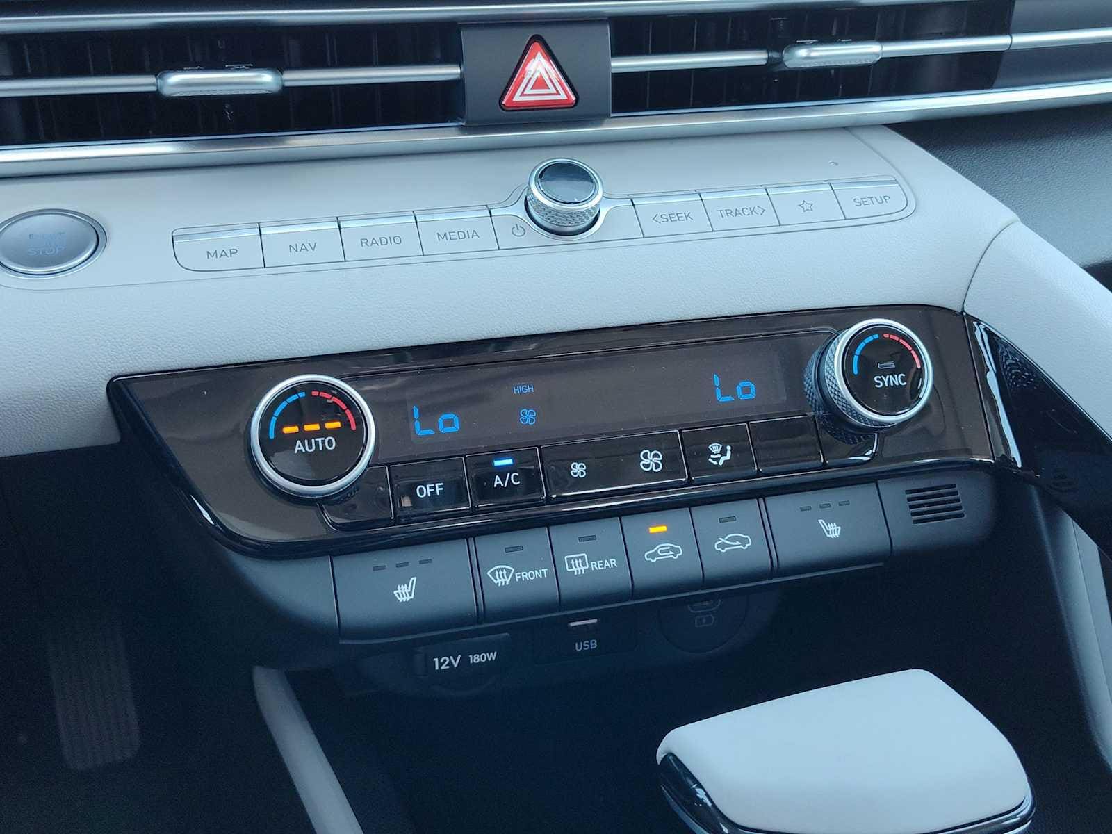 Thumbnail: 2025 Hyundai Elantra - 21