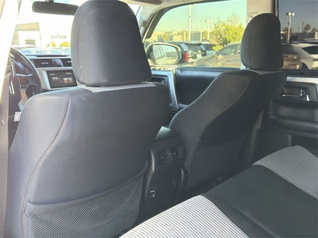 Thumbnail: 2014 Toyota 4Runner - 15