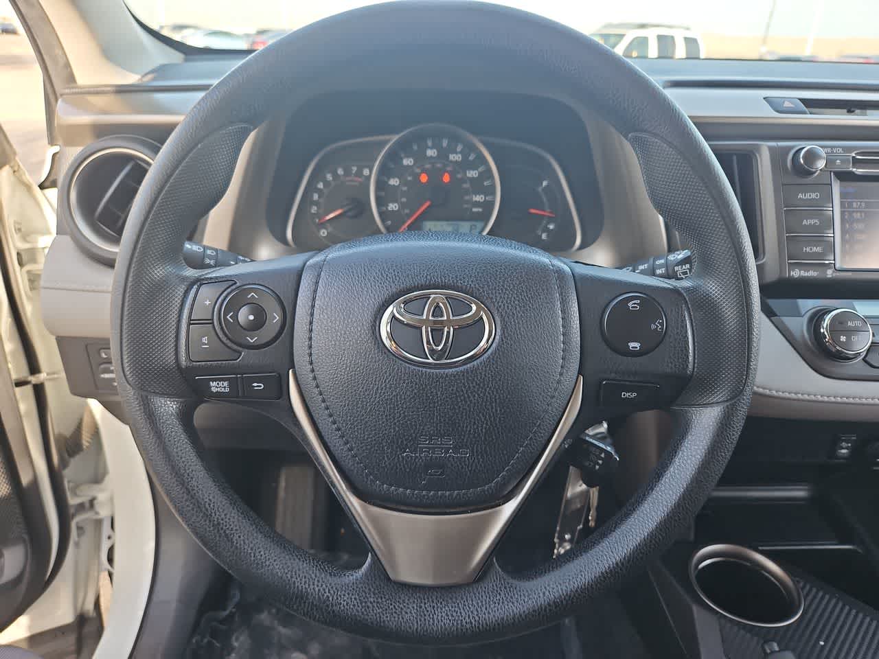 2015 Toyota RAV4 XLE 22