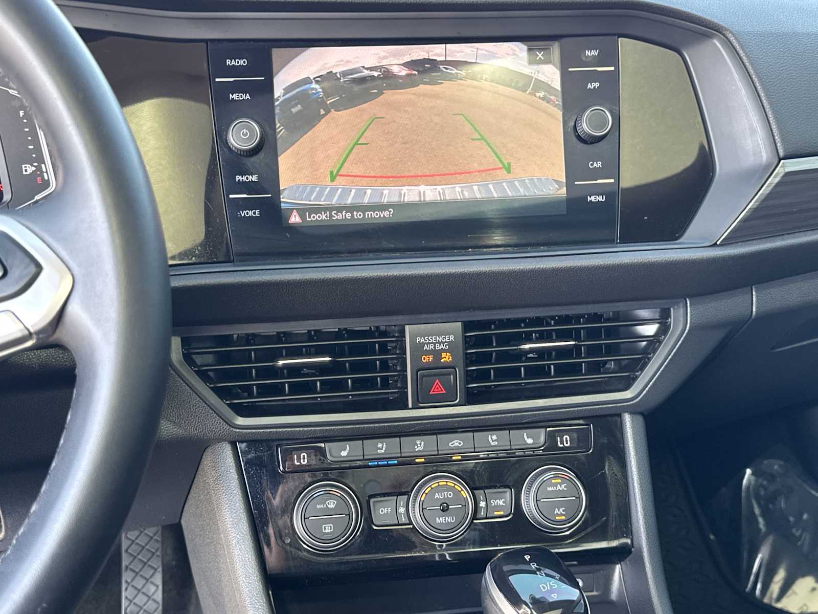 Thumbnail: 2023 Volkswagen Jetta - 23