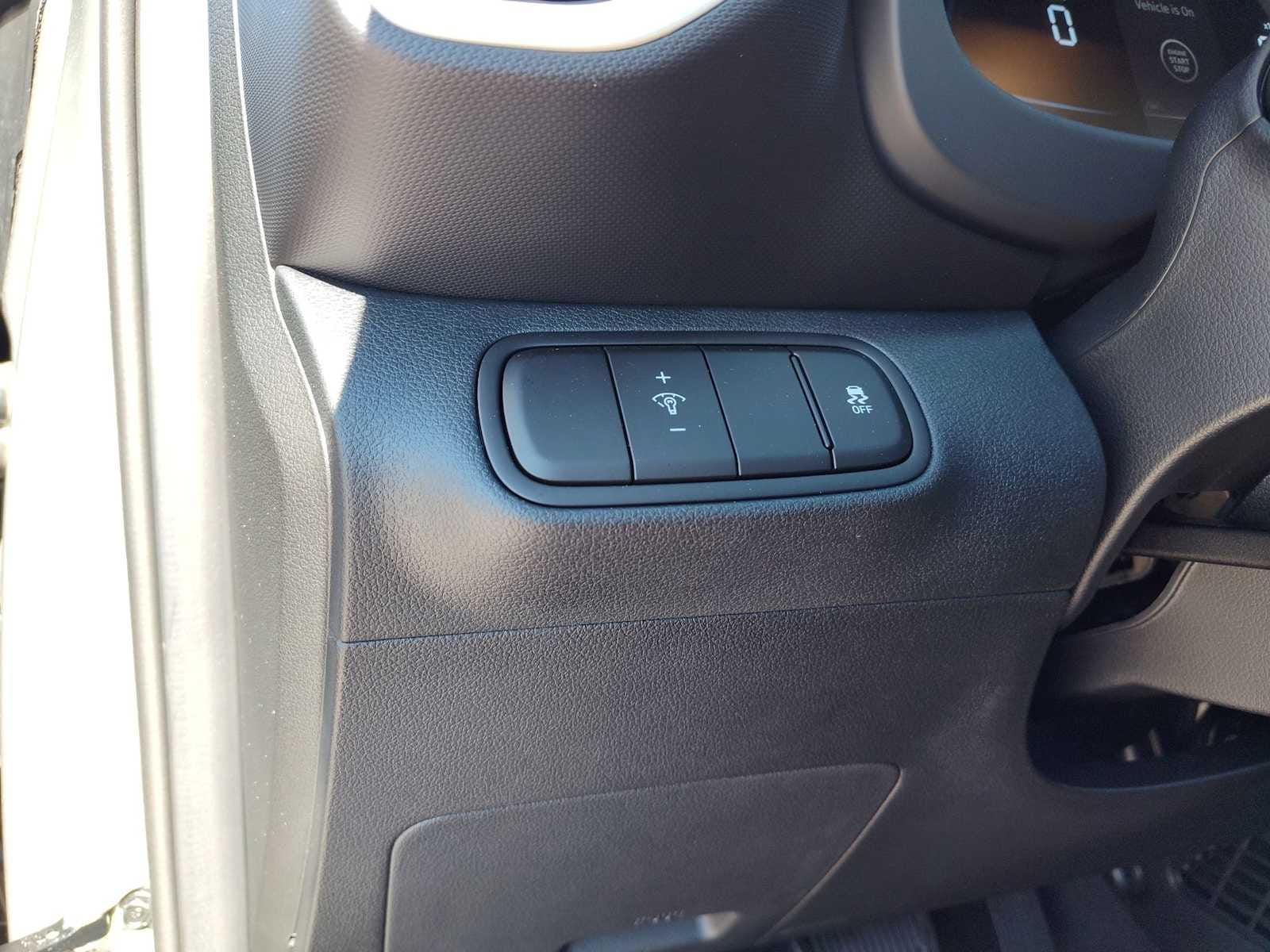 Thumbnail: 2026 Hyundai Venue - 14