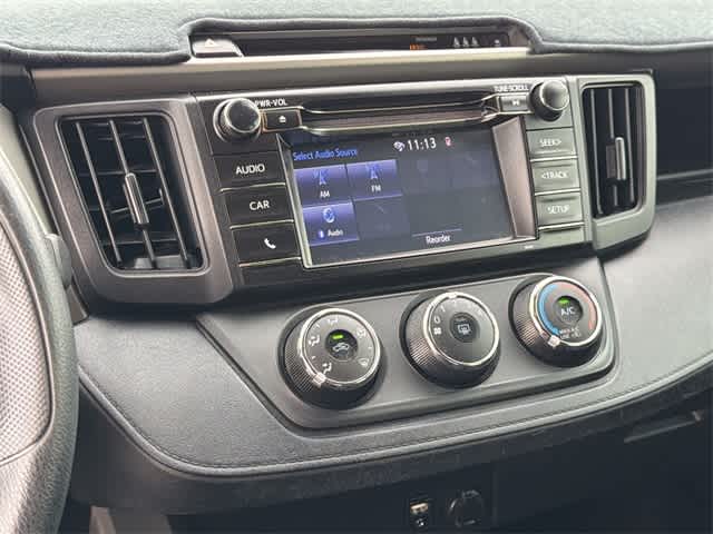 Thumbnail: 2017 Toyota RAV4 - 22