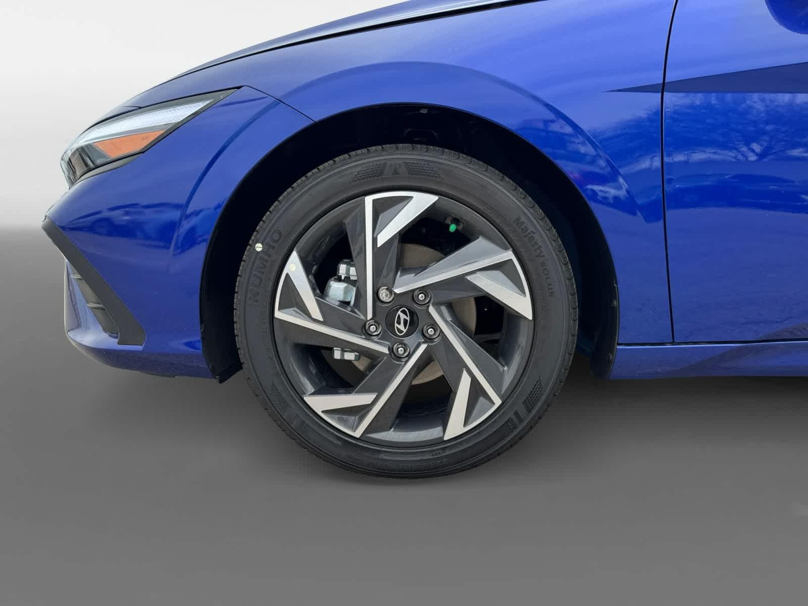 Thumbnail: 2025 Hyundai Elantra - 9