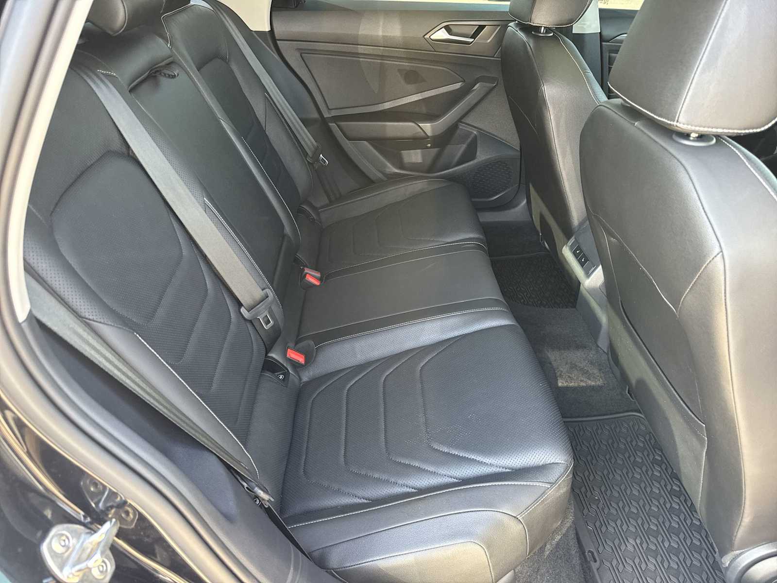 Thumbnail: 2023 Volkswagen Jetta - 20