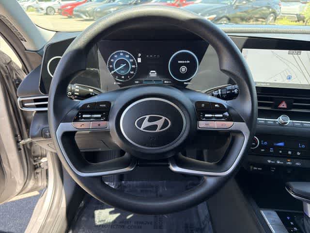 Thumbnail: 2024 Hyundai Elantra - 18