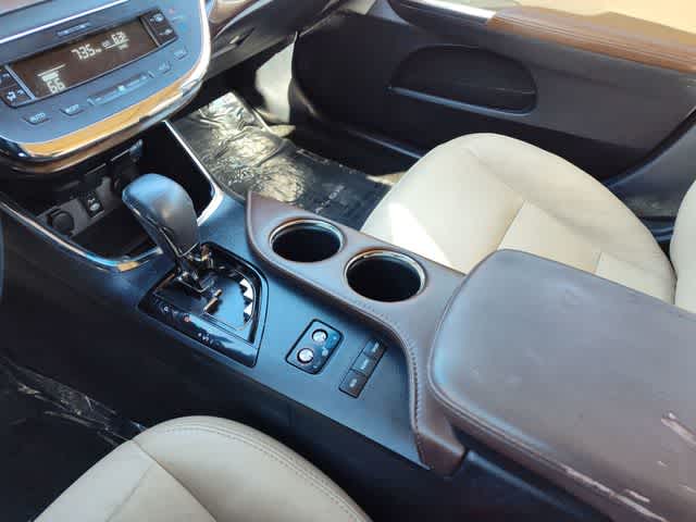 Thumbnail: 2013 Toyota Avalon - 26