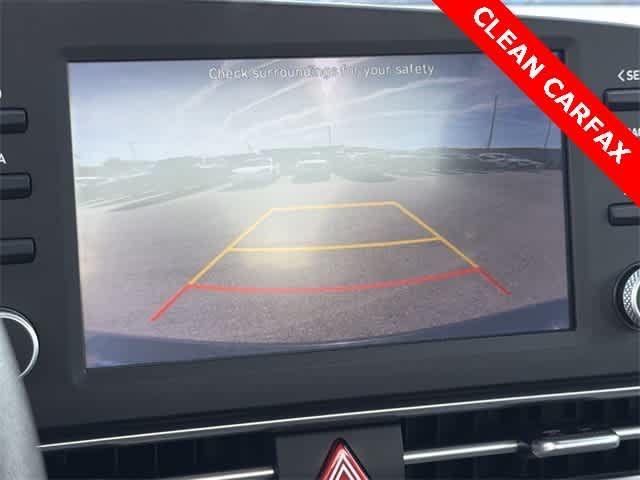 Thumbnail: 2023 Hyundai Elantra - 4