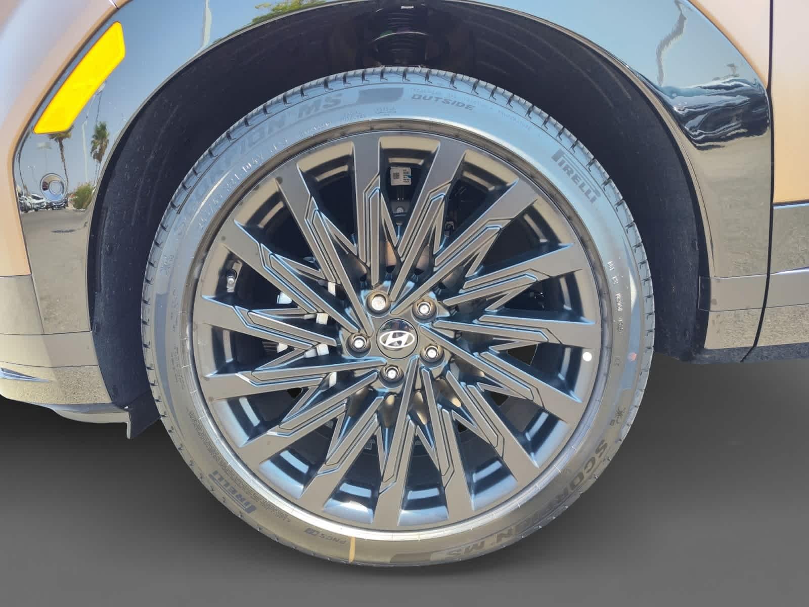 Thumbnail: 2025 Hyundai Santa Fe - 9