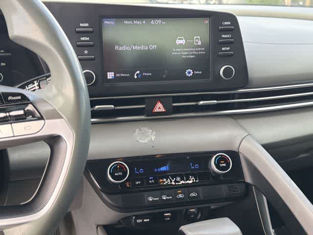 Thumbnail: 2022 Hyundai Elantra - 20