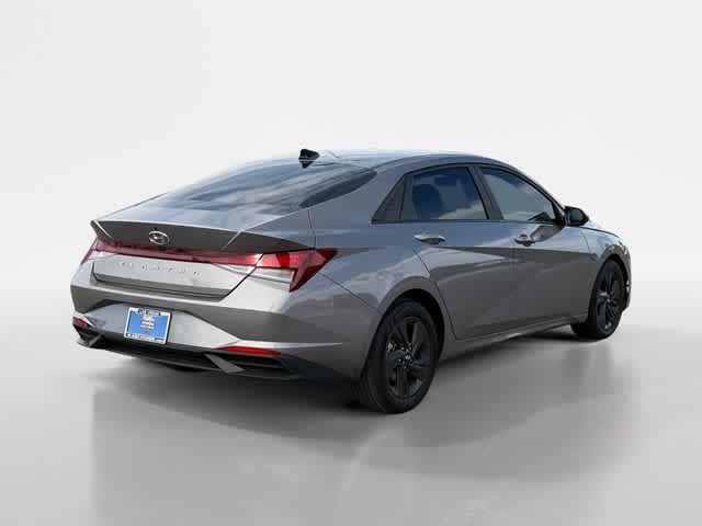 Thumbnail: 2022 Hyundai Elantra - 5