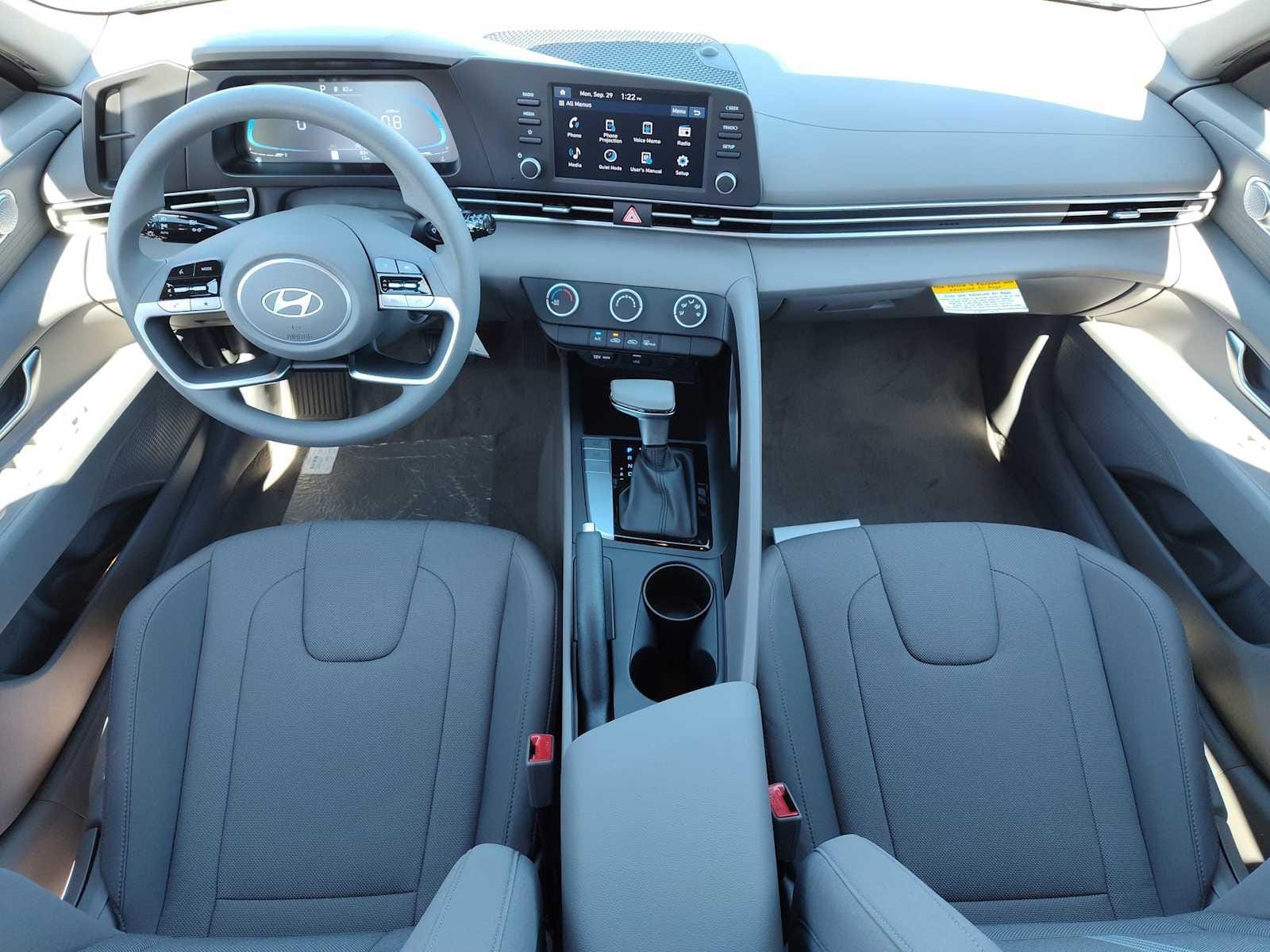 Thumbnail: 2025 Hyundai Elantra - 12