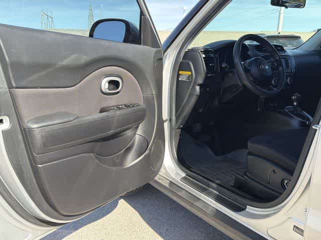 Thumbnail: 2018 Kia Soul - 10