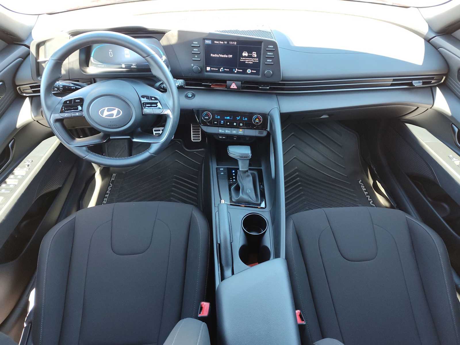 Thumbnail: 2025 Hyundai Elantra - 13