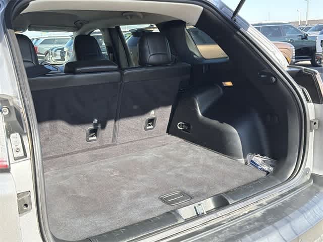 Thumbnail: 2020 Jeep Cherokee - 26