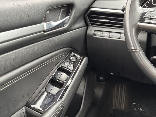 Thumbnail: 2022 Nissan Altima - 14