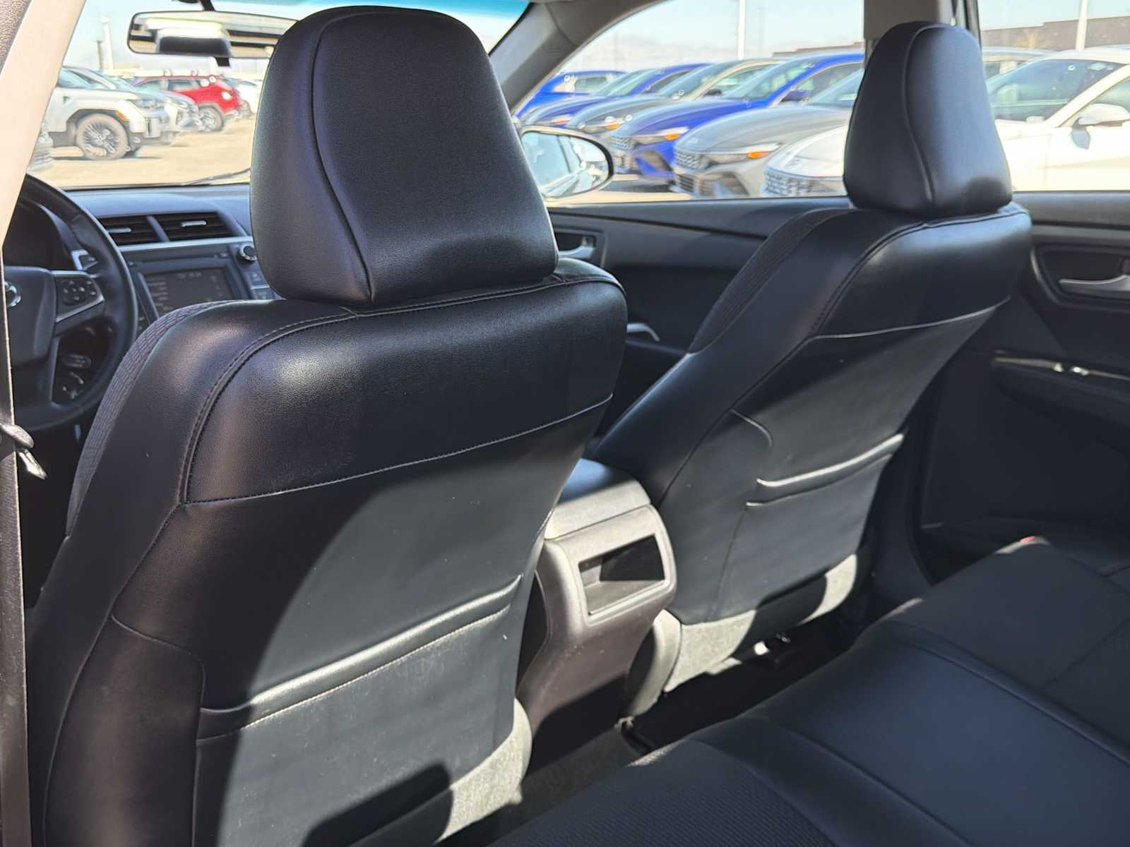 Thumbnail: 2016 Toyota Camry - 15
