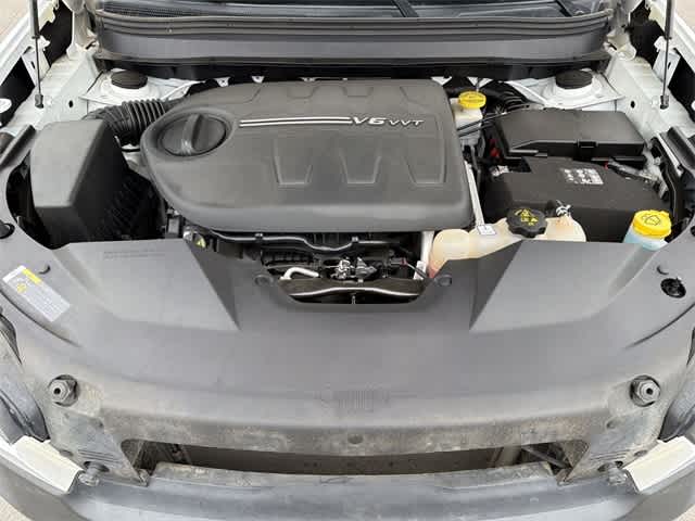 Thumbnail: 2022 Jeep Cherokee - 17