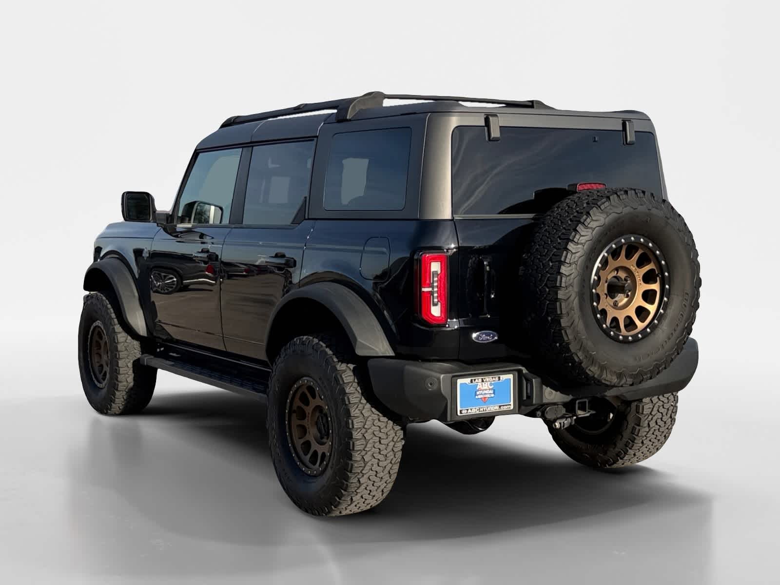 Thumbnail: 2022 Ford Bronco - 3