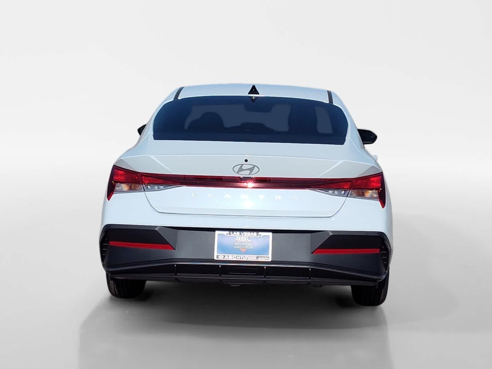 Thumbnail: 2026 Hyundai Elantra - 4