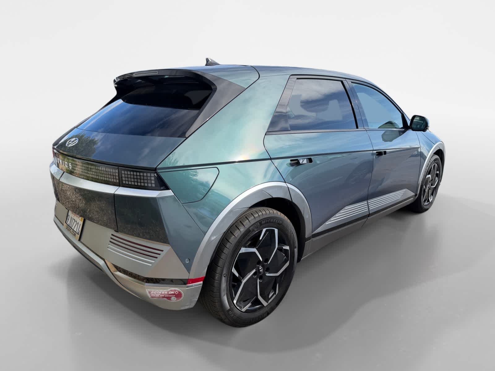 Thumbnail: 2023 Hyundai Ioniq 5 - 3