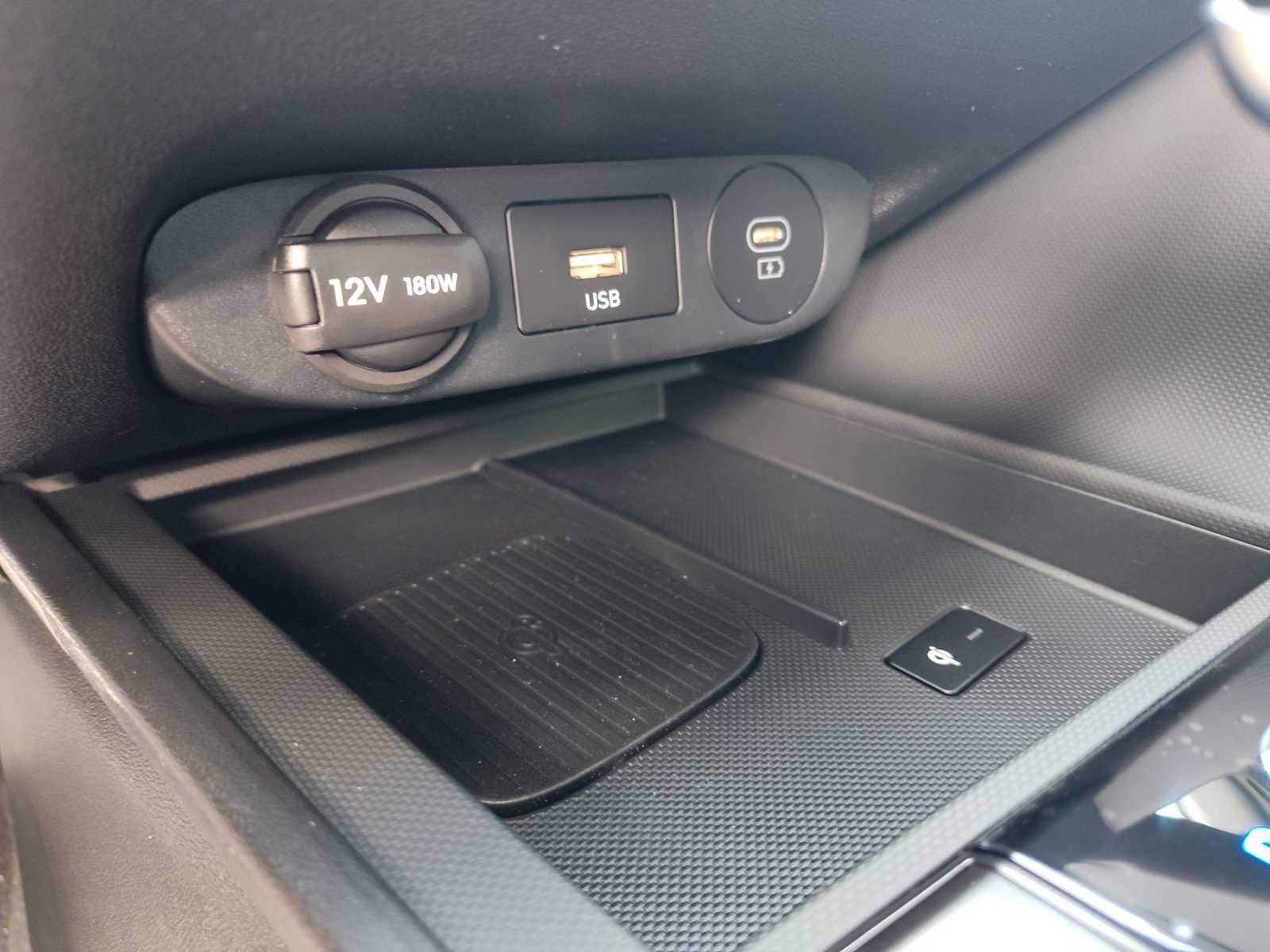 Thumbnail: 2025 Hyundai Elantra - 24