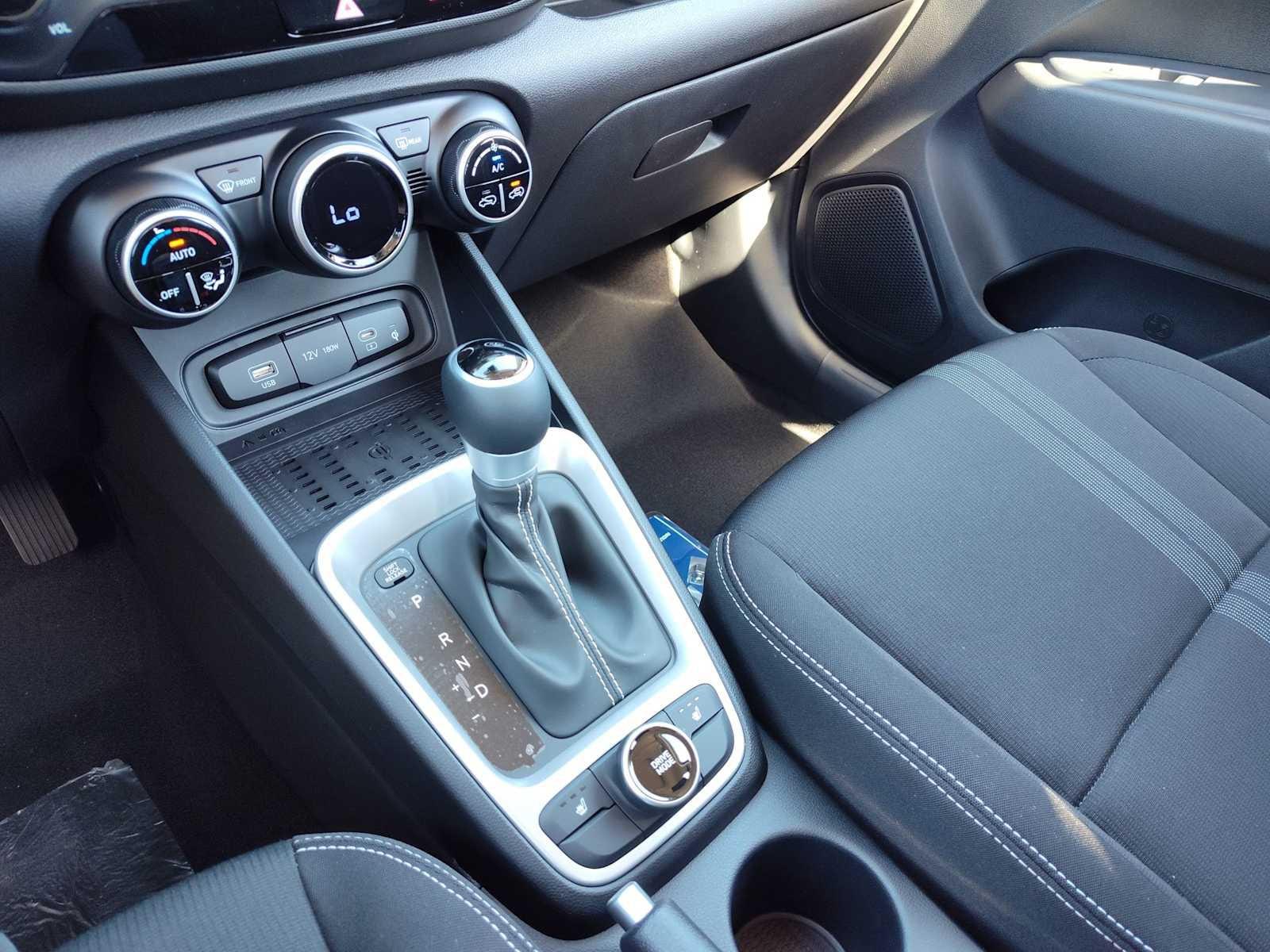 Thumbnail: 2026 Hyundai Venue - 25