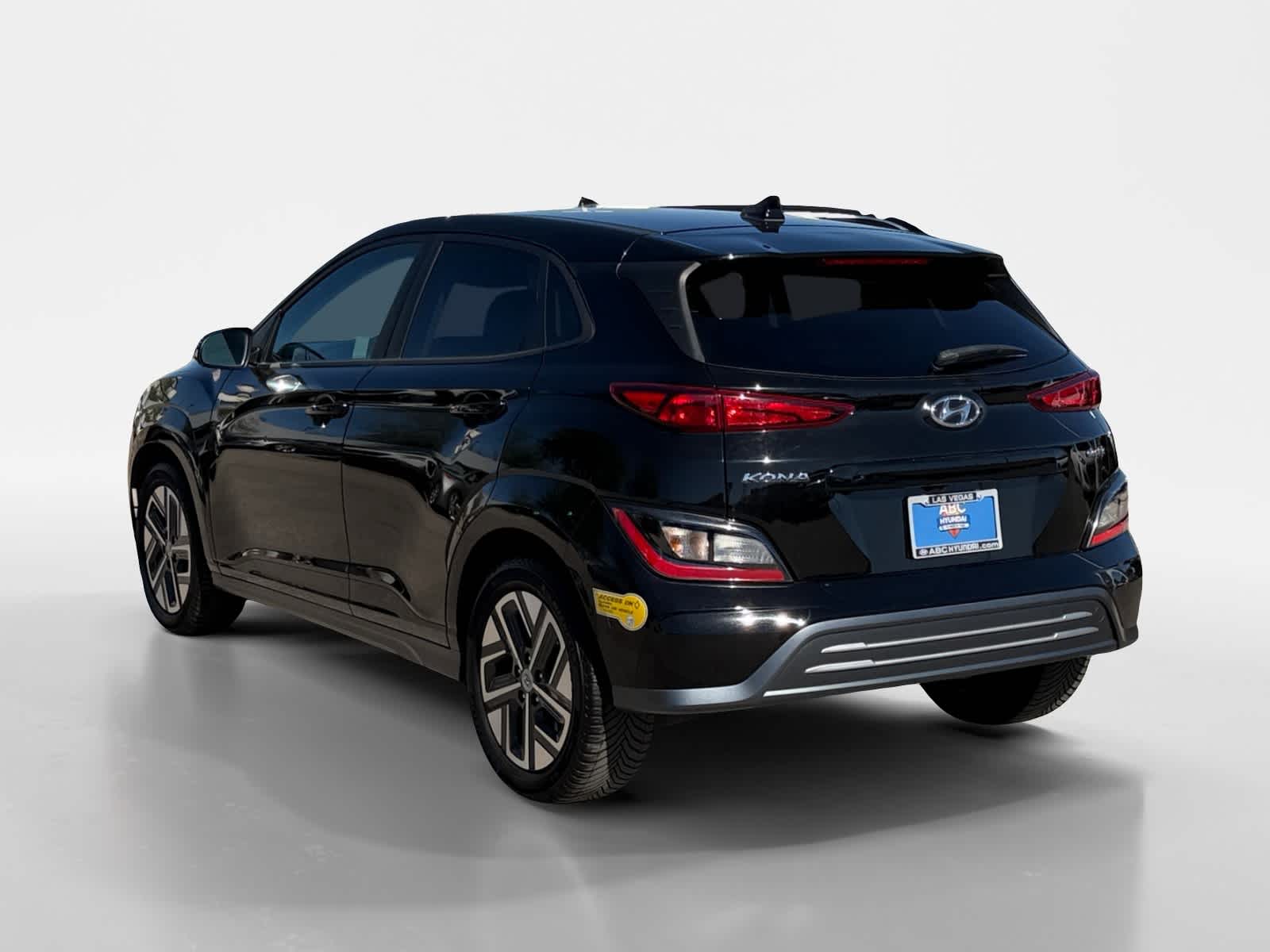 Thumbnail: 2022 Hyundai Kona - 3