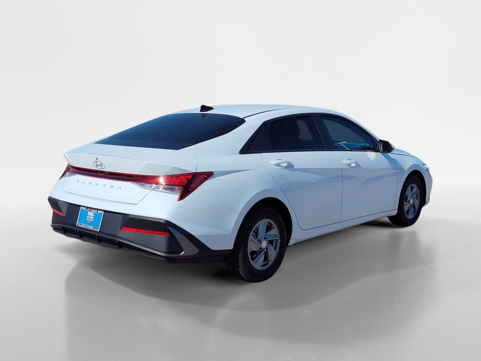 Thumbnail: 2026 Hyundai Elantra - 5