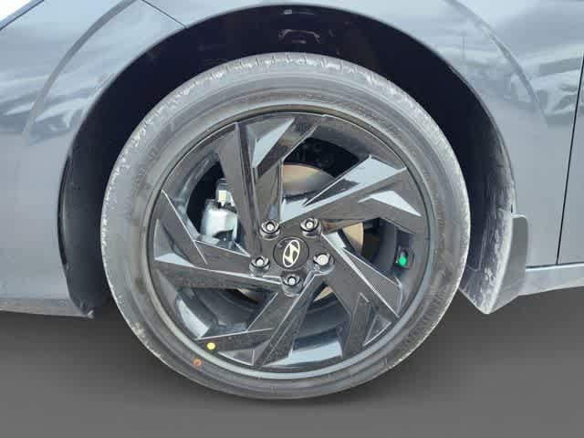 Thumbnail: 2026 Hyundai Elantra - 10