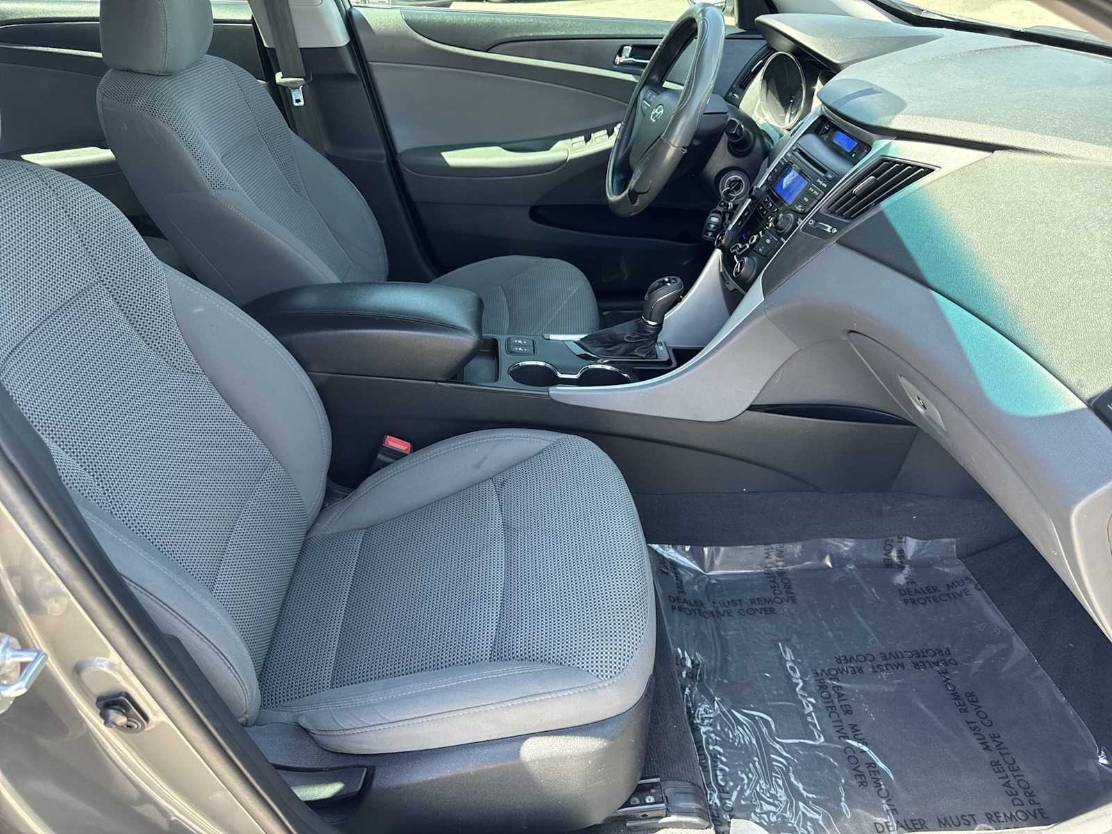 Thumbnail: 2013 Hyundai Sonata - 18
