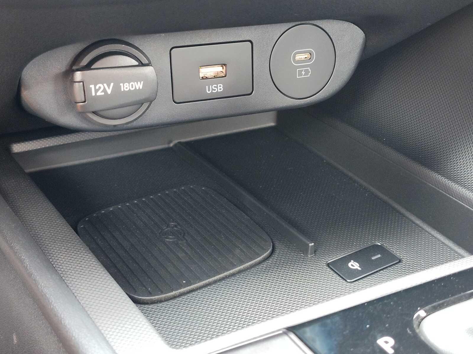 Thumbnail: 2025 Hyundai Elantra - 24