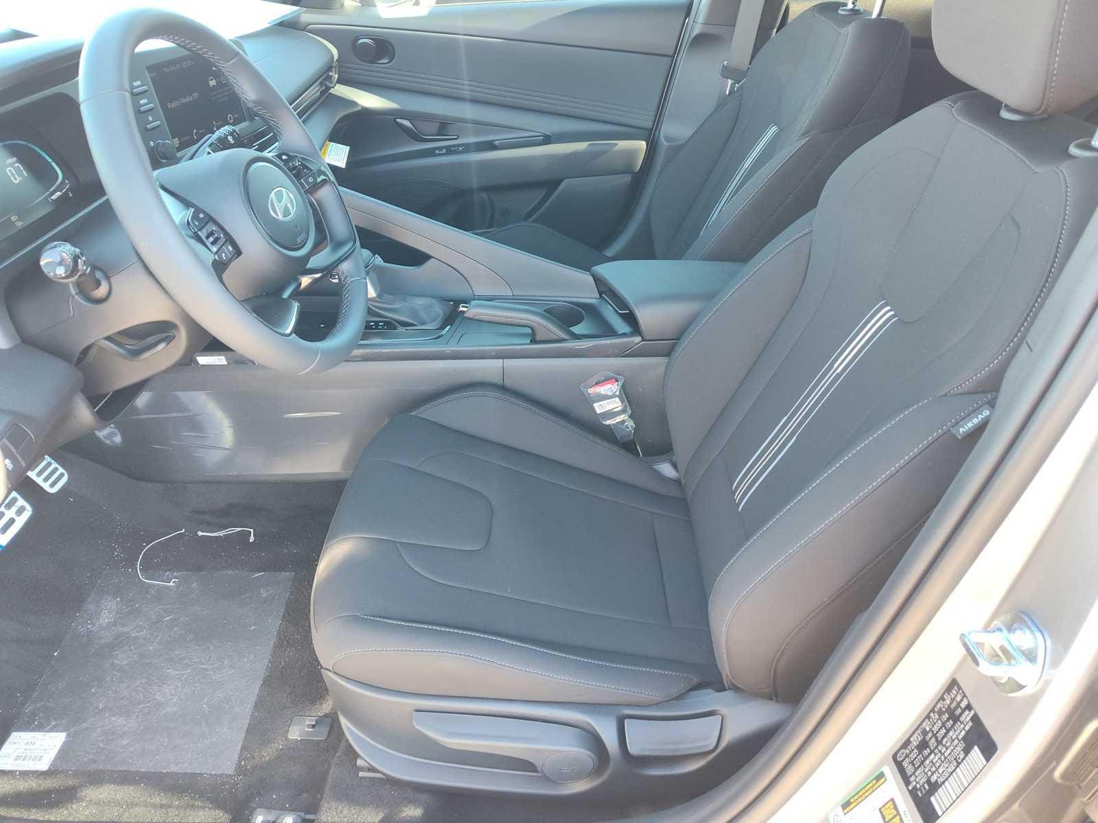 Thumbnail: 2026 Hyundai Elantra - 10