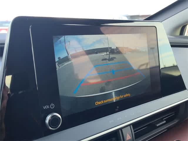 Thumbnail: 2024 Toyota Prius Prime - 23