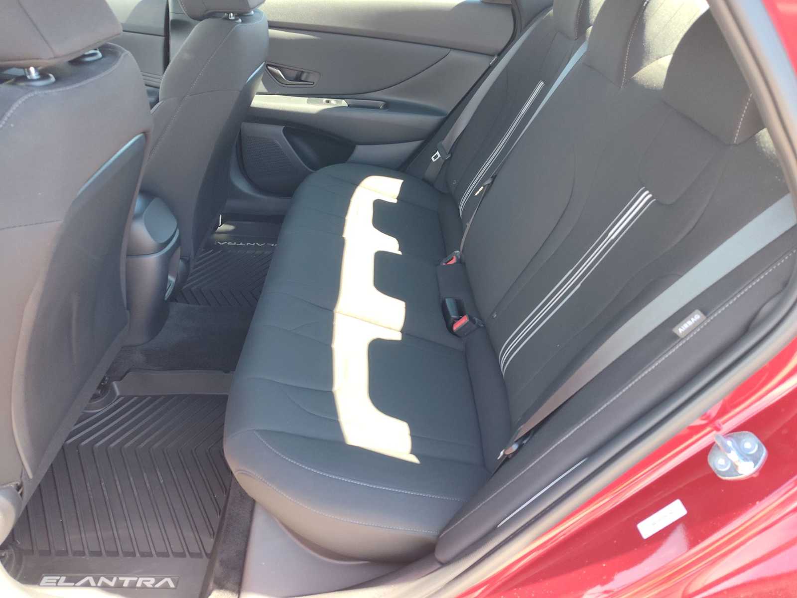 Thumbnail: 2025 Hyundai Elantra - 17