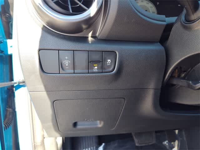 Thumbnail: 2022 Hyundai Kona - 18